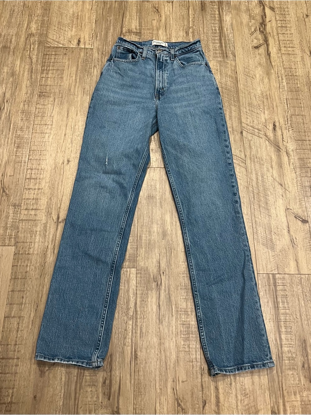Abercrombie & Fitch ’90s Straight Ultra High Rise Jeans – Size 26